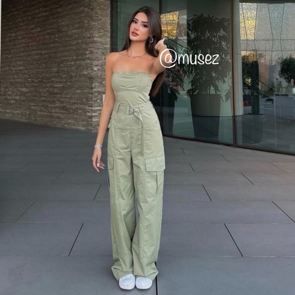 Zara WIDE LEG TECHNICAL FABRIC JUMPSUIT - Picture 2 of 13